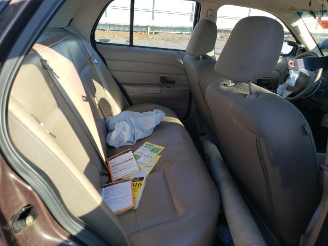 Photo 6 from auction – 2005 FORD CROWN VICT with VIN 2FAHP71WX5X157561