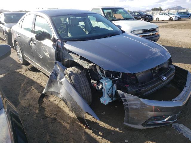 VOLKSWAGEN PASSAT SE 2017 with VIN 1VWBT7A35HC073003 - Photo from auction