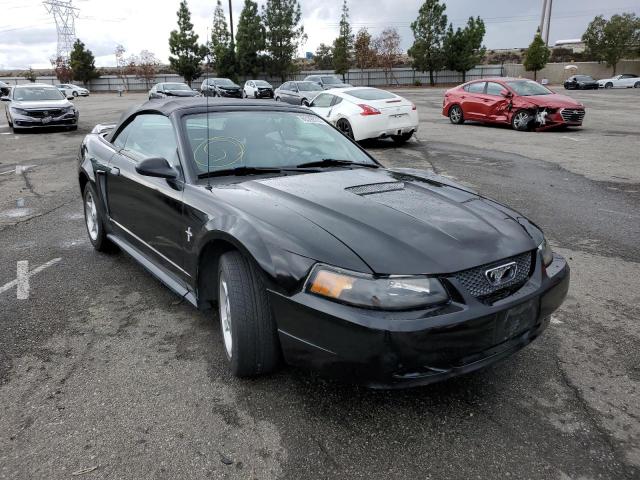 FORD MUSTANG 2000 with VIN 1FAFP4443YF143582 - Photo from auction