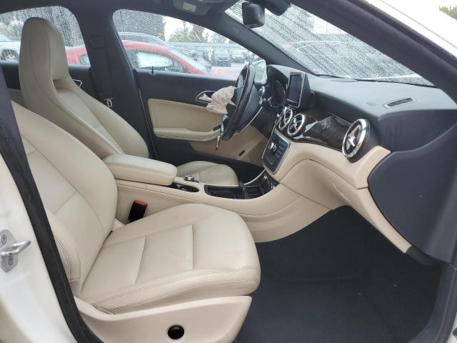 Photo 5 from auction – 2014 MERCEDES-BENZ CLA 250 with VIN WDDSJ4EB0EN070461