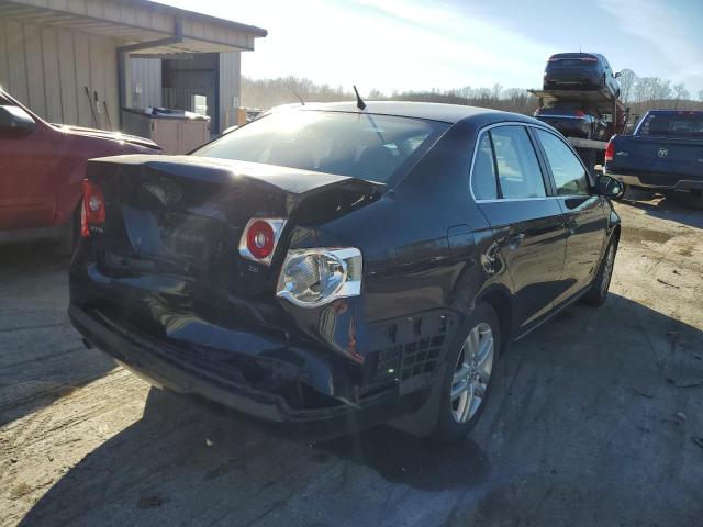 Photo 4 from auction – 2007 VOLKSWAGEN JETTA WOLF with VIN 3VWEF71K07M172997