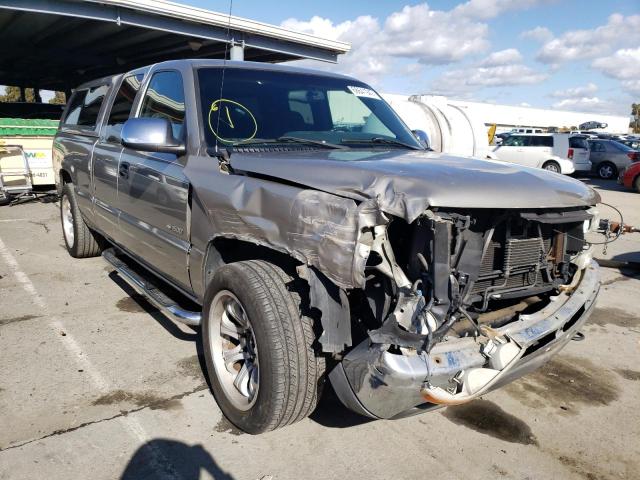 CHEVROLET SILVERADO 2002 with VIN 2GCEC19T721426128 - Photo from auction
