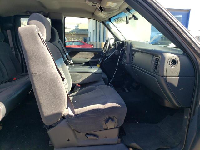 Photo 5 from auction – 2002 CHEVROLET SILVERADO with VIN 2GCEC19T721426128
