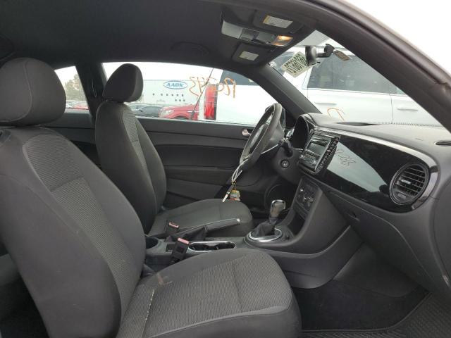 Photo 5 from auction – 2012 VOLKSWAGEN BEETLE with VIN 3VWFP7AT7CM644665