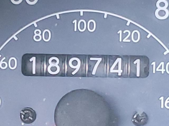 Photo 8 from auction – 1996 TOYOTA RAV4 with VIN JT3GP10V1T0008581