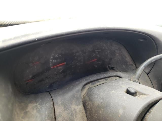 Photo 8 from auction – 2001 FORD F150 with VIN 1FTRX17W21KF47845