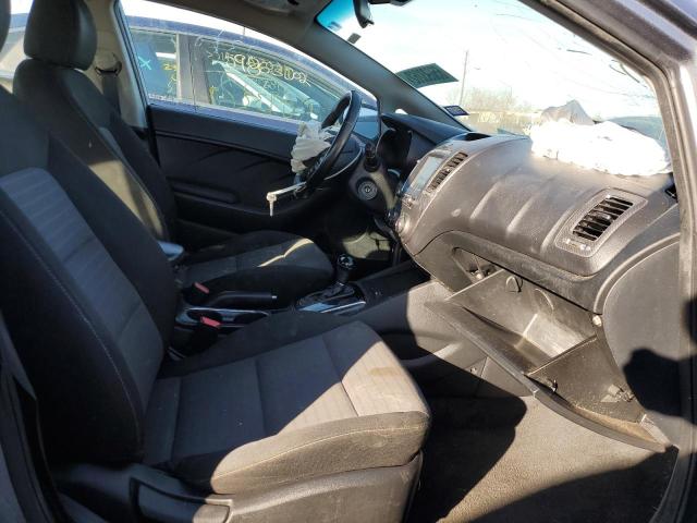 Photo 5 from auction – 2017 KIA FORTE LX with VIN 3KPFL4A7XHE073397