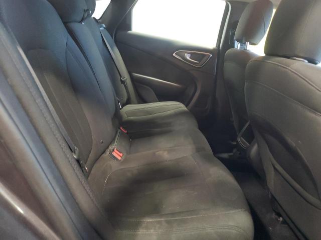 Photo 6 from auction – 2016 CHRYSLER 200 LIMITE with VIN 1C3CCCAB0GN167627