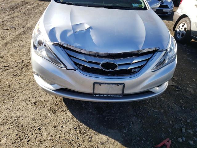 Photo 9 from auction – 2013 HYUNDAI SONATA SE with VIN 5NPEC4AC0DH702129