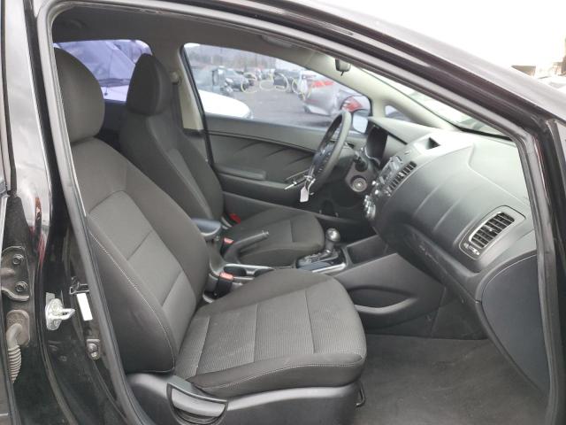 Photo 5 from auction – 2017 KIA FORTE LX with VIN 3KPFK4A76HE107001