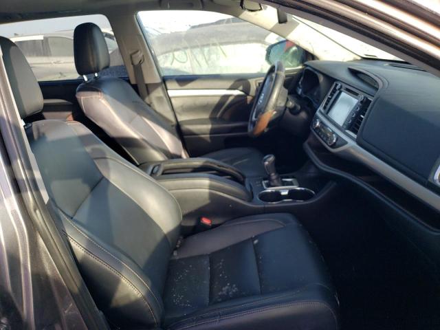 Photo 5 from auction – 2019 TOYOTA HIGHLANDER with VIN 5TDKZRFH5KS553517