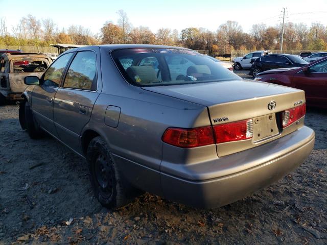 Photo 3 from auction – 2000 TOYOTA CAMRY LE with VIN 4T1BF22K6YU111783