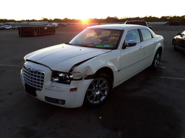 Photo 2 from auction – 2010 CHRYSLER 300 TOURIN with VIN 2C3CA5CV3AH330862