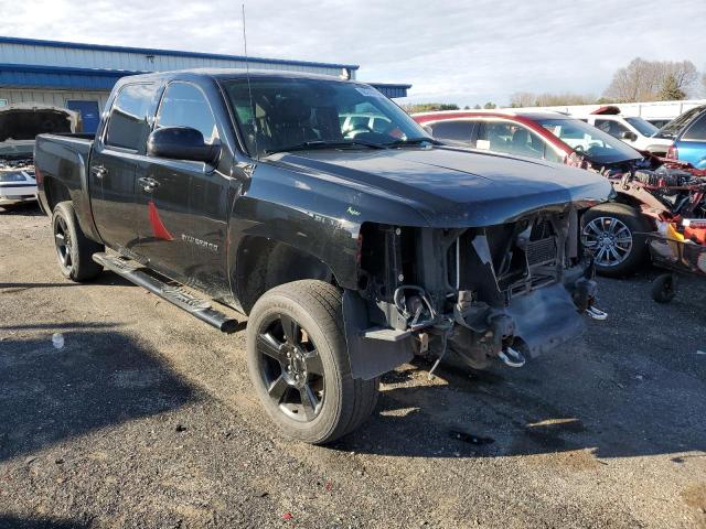 CHEVROLET SILVERADO 2011 with VIN 3GCPKSE33BG266912 - Photo from auction