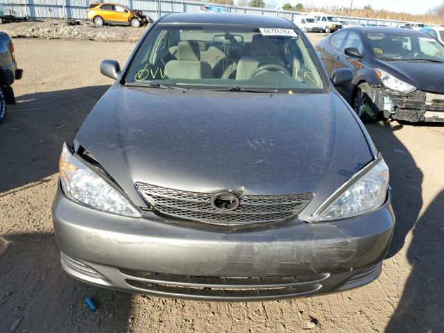 Photo 9 from auction – 2004 TOYOTA CAMRY LE with VIN 4T1BF32K14U572244