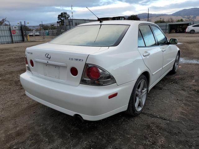 Photo 4 from auction – 2002 LEXUS IS 300 with VIN JTHBD192520048327