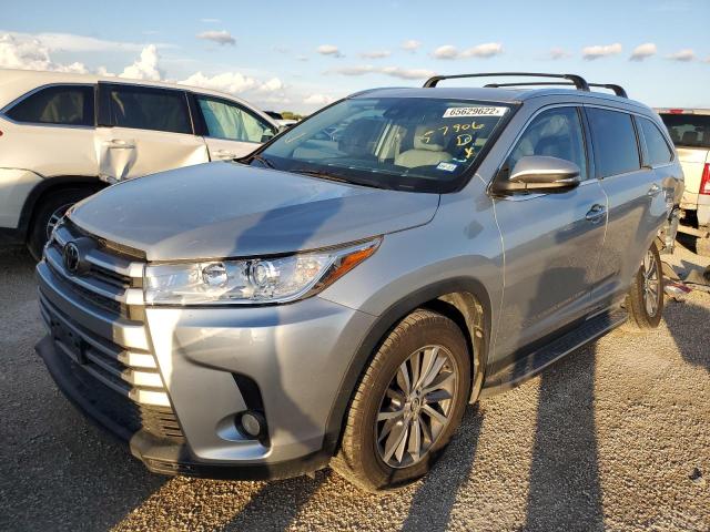 Photo 2 from auction – 2019 TOYOTA HIGHLANDER with VIN 5TDKZRFH6KS552893