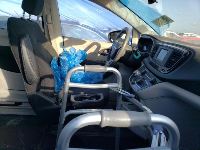 Photo 6 from auction – 2017 CHRYSLER PACIFICA T with VIN 2C4RC1BG6HR796561