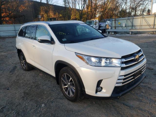 TOYOTA HIGHLANDER 2019 with VIN 5TDJZRFH9KS574303 - Photo from auction
