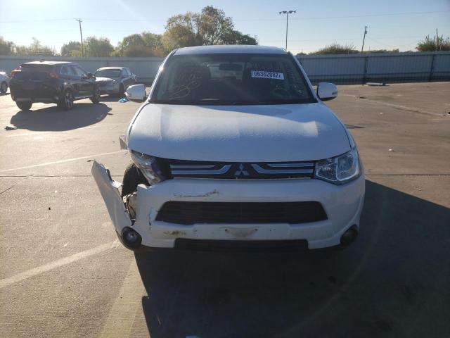 Photo 5 from auction – 2014 MITSUBISHI OUTLANDER with VIN JA4AZ3A31EZ014667