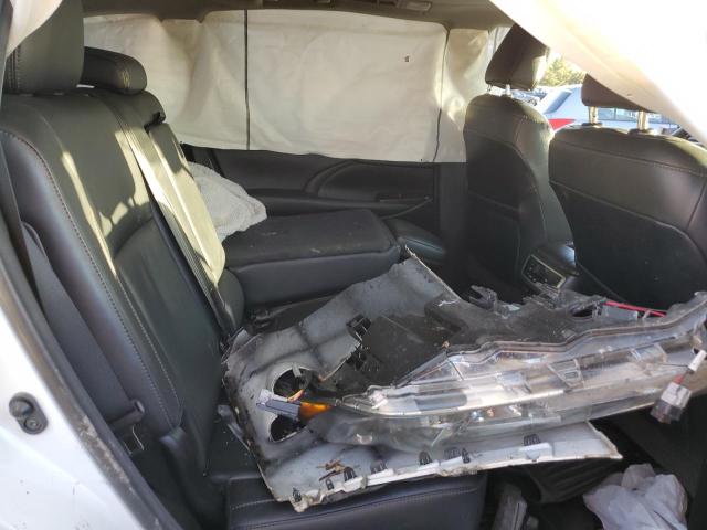 Photo 6 from auction – 2017 TOYOTA HIGHLANDER with VIN 5TDJGRFH2HS034824