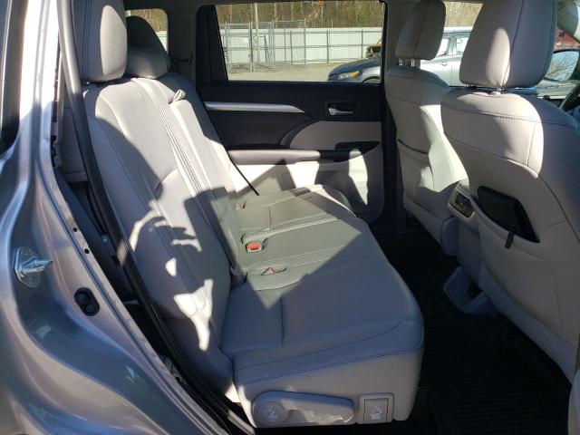 Photo 6 from auction – 2016 TOYOTA HIGHLANDER with VIN 5TDJKRFH1GS332374