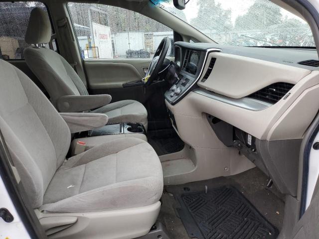 Photo 5 from auction – 2015 TOYOTA SIENNA LE with VIN 5TDKK3DC5FS619966