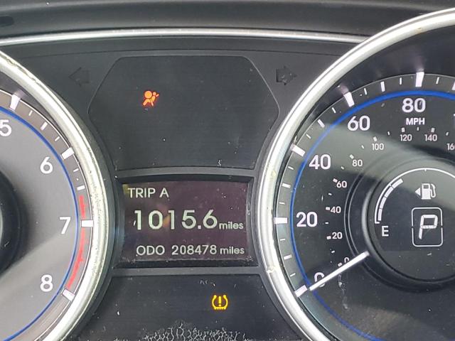 Photo 8 from auction – 2011 HYUNDAI SONATA GLS with VIN 5NPEB4AC4BH219355