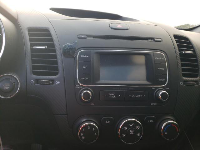 Photo 9 from auction – 2015 KIA FORTE EX with VIN KNAFZ4A81F5363329