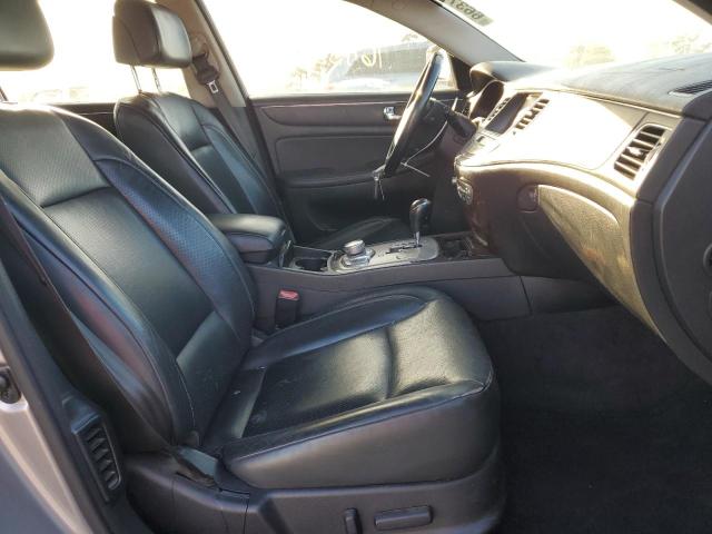 Photo 5 from auction – 2010 HYUNDAI GENESIS 4. with VIN KMHGC4DF4AU071896
