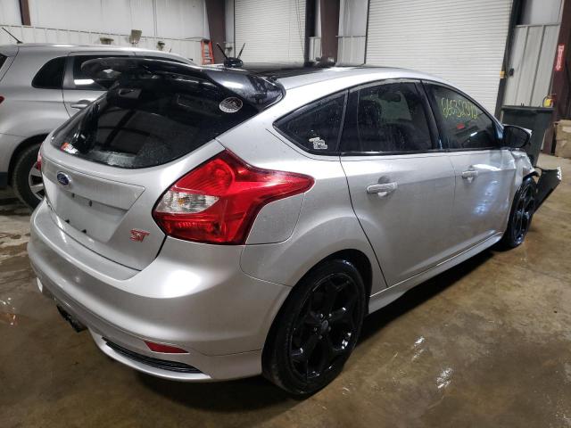 Photo 4 from auction – 2013 FORD FOCUS ST with VIN 1FADP3L96DL232203