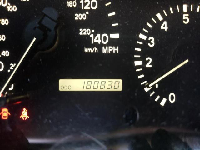 Photo 8 from auction – 2002 LEXUS RX 300 with VIN JTJHF10U420268981
