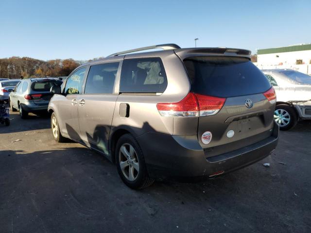 Photo 3 from auction – 2011 TOYOTA SIENNA LE with VIN 5TDKK3DC5BS082834