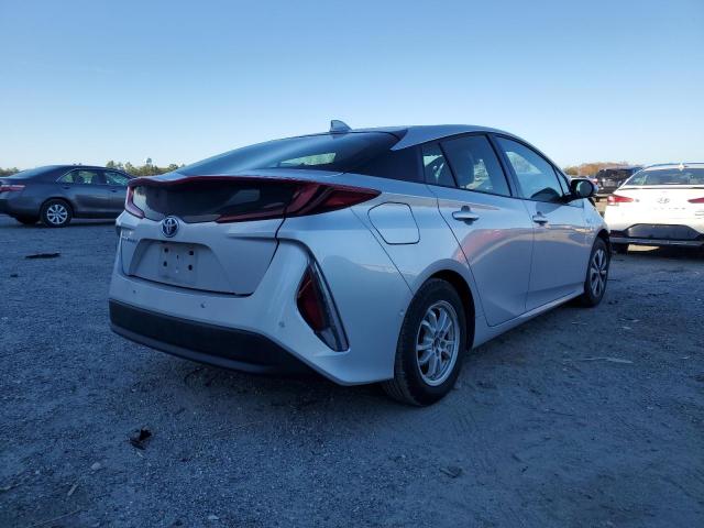 Photo 4 from auction – 2017 TOYOTA PRIUS PRIM with VIN JTDKARFP8H3007853