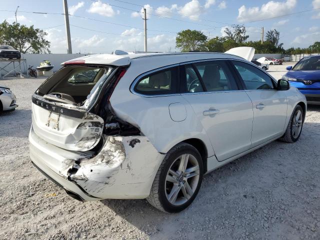 Photo 4 from auction – 2015 VOLVO V60 PREMIE with VIN YV1612SB1F1206832