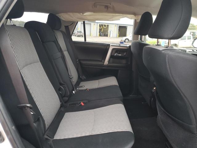 Photo 6 from auction – 2015 TOYOTA 4RUNNER SR with VIN JTEBU5JR5F5225948