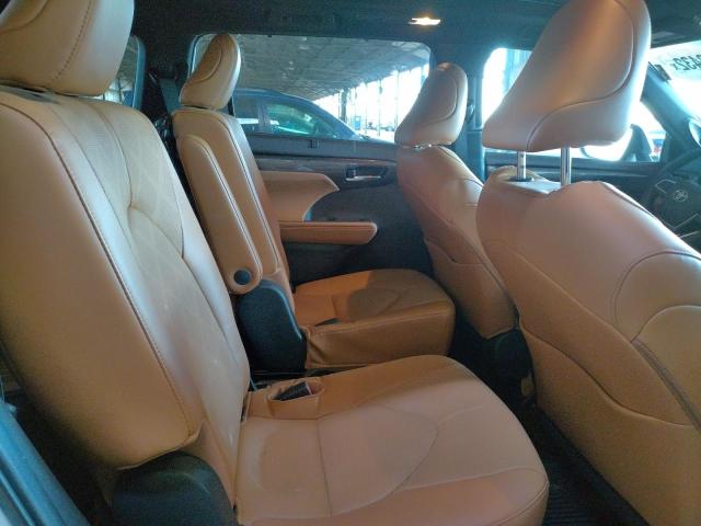 Photo 6 from auction – 2022 TOYOTA HIGHLANDER with VIN 5TDFZRBH5NS212842