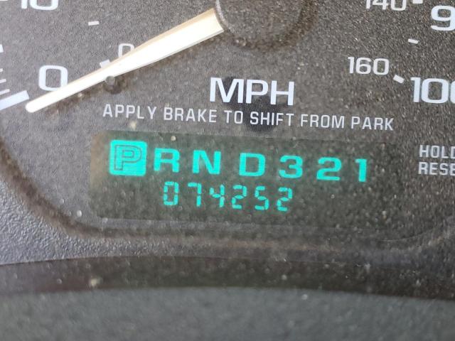 Photo 8 from auction – 2002 CHEVROLET SILVERADO with VIN 2GCEC19T721426128