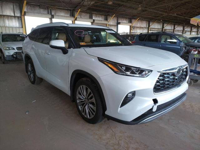 TOYOTA HIGHLANDER 2022 with VIN 5TDFZRBH5NS212842 - Photo from auction