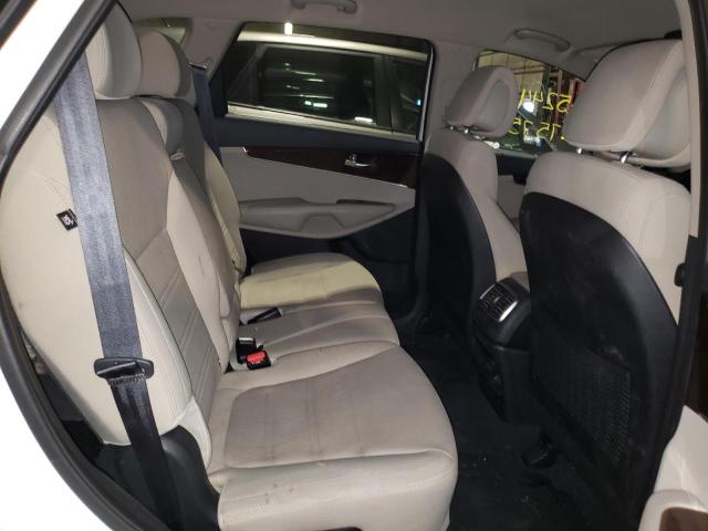 Photo 6 from auction – 2016 KIA SORENTO LX with VIN 5XYPG4A32GG032897