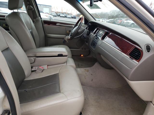 Photo 5 from auction – 2004 LINCOLN TOWN CAR U with VIN 1LNHM83W94Y645481