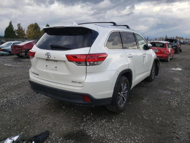 Photo 4 from auction – 2018 TOYOTA HIGHLANDER with VIN 5TDJZRFH7JS888675
