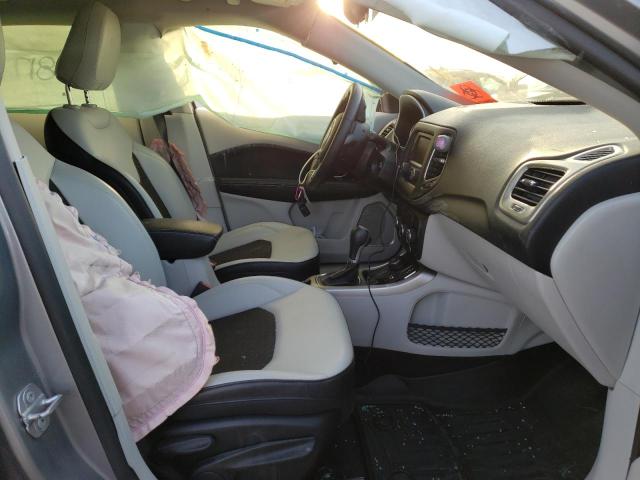 Photo 5 from auction – 2017 JEEP COMPASS LA with VIN 3C4NJDBB6HT679683