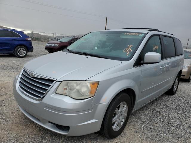 Photo 2 from auction – 2010 CHRYSLER TOWN & COU with VIN 2A4RR5D15AR108970