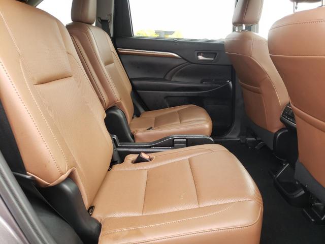 Photo 11 from auction – 2019 TOYOTA HIGHLANDER with VIN 5TDDGRFH6KS060329