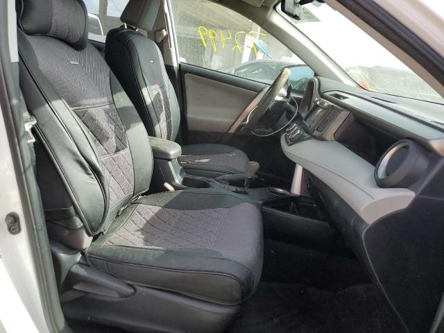 Photo 5 from auction – 2014 TOYOTA RAV4 LE with VIN 2T3BFREV0EW186870