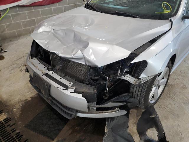 Photo 9 from auction – 2012 VOLKSWAGEN PASSAT SE with VIN 1VWBH7A31CC070965