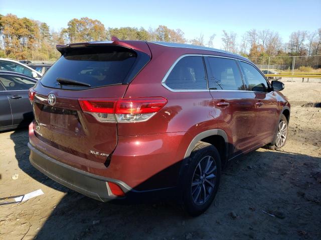 Photo 4 from auction – 2017 TOYOTA HIGHLANDER with VIN 5TDJZRFH8HS363182