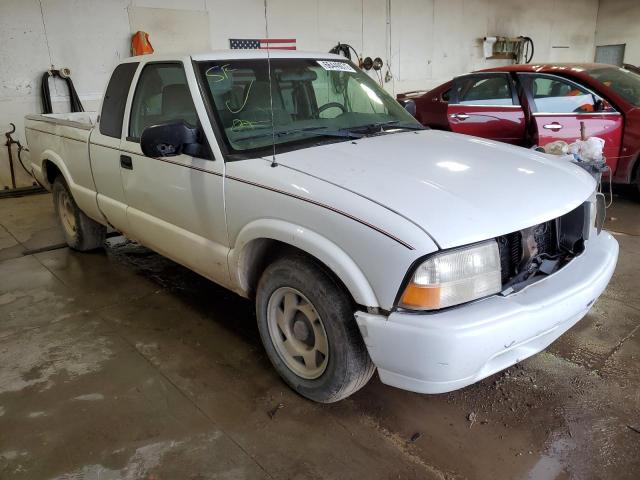 GMC SONOMA 2000 with VIN 1GTCS1947Y8143950 - Photo from auction