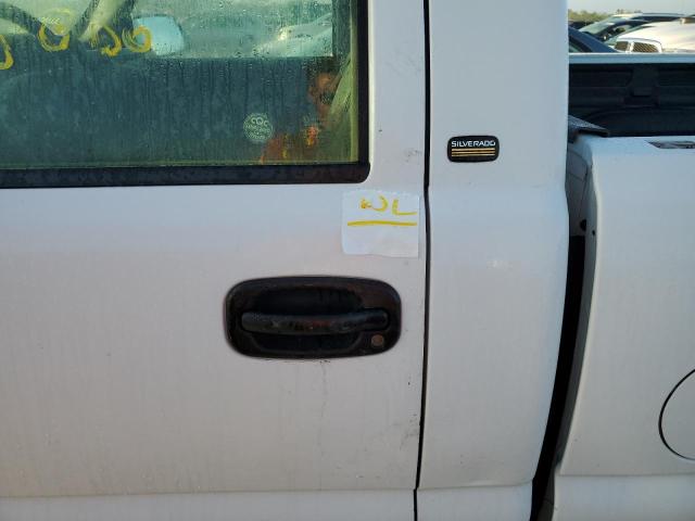 Photo 9 from auction – 2005 CHEVROLET SILVERADO2 with VIN 1GCEC14T35Z229539
